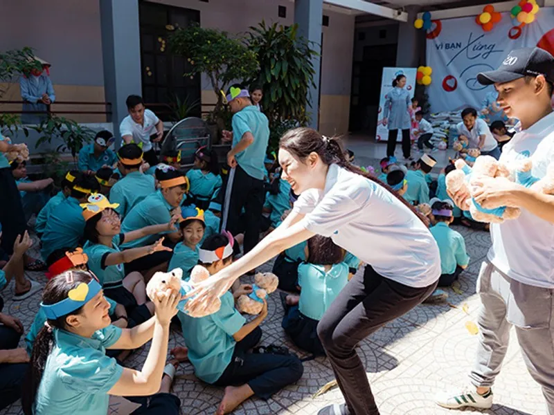 Hình ảnh tiền thưởng, vòng quay miễn phí và quà tặng hấp dẫn từ vn68 club